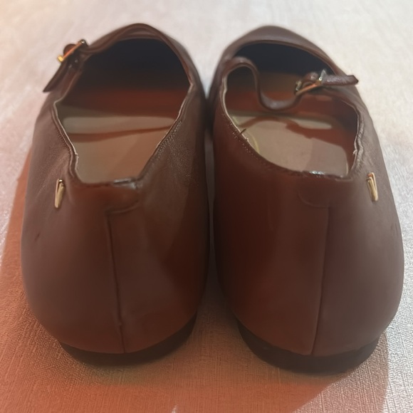 Vionic ’Delilah’ Styled Women’s Mocha Brown Colored Flats w/ Slim Strap Size 9.5 - Picture 5 of 11